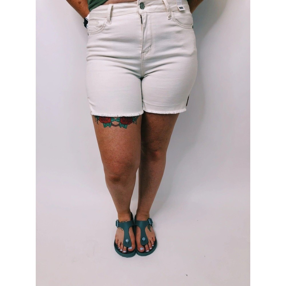 Sweet As Honey High‎ Rise Judy Blue Shorts Size Small Style JB150089 Off White